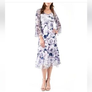 NWT Komarov Pleated Floral V-Neck 3/4 Wide Chiffon Sleeve Layered Hem Dress
